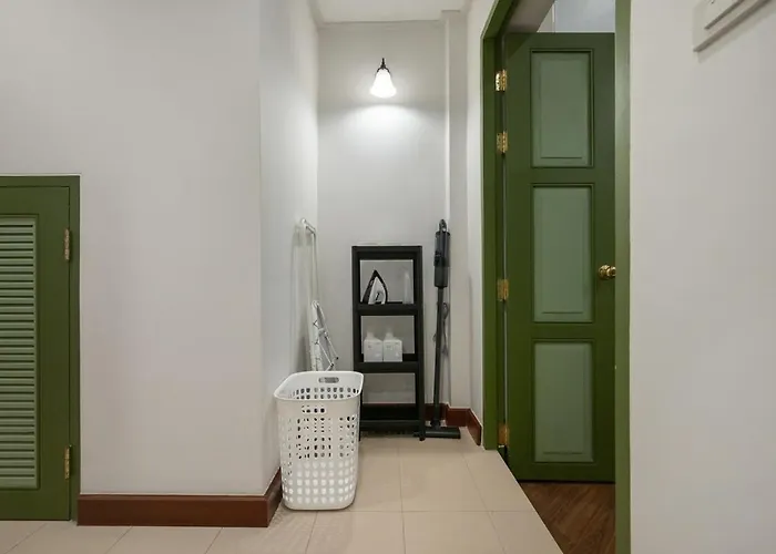 Sunfire House Chinatown Villa